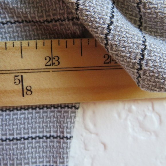 IZOD* Men's Short Sleeve Straight Hem 3 Button Down Golf Polo Shirt~ Size Large - Picture 6 of 10